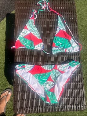 Tropical Leaf Print Triangle Bikini - Red & Green